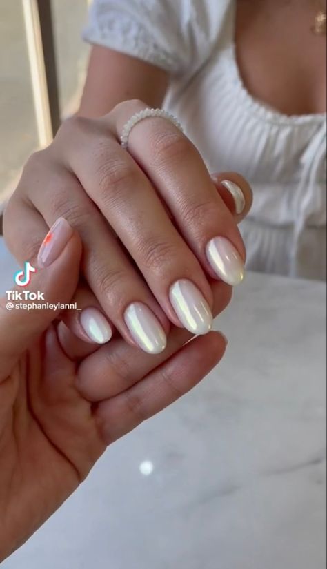 Nail Ideas Chrome, Nail Designs Chrome, Chrome Nails French Tip, Chrome Nails Blue, Blue Chrome Nail, Chrome Nails Short, Chrome Nail Ideas, Chrome Nail Designs, White Chrome Nails