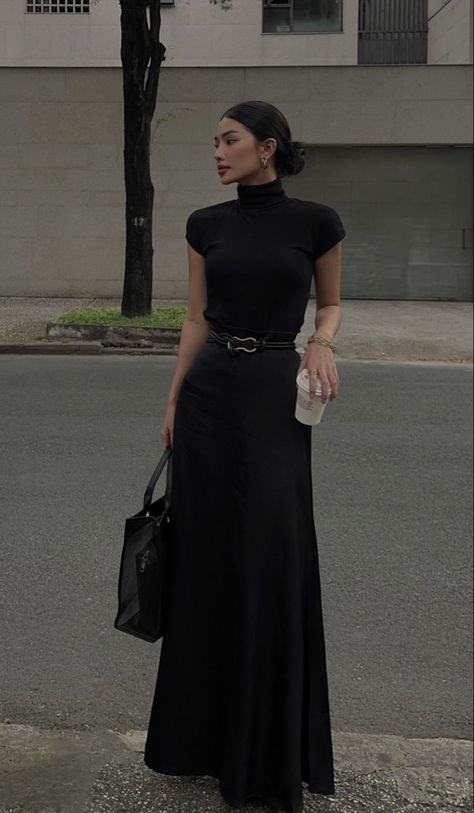 All Black Skirt Outfit Classy, Long Skirt Outfits Office, All Black Semi Formal Women, Formal Outfits For Women Dress, Semi Formal Black Outfits For Women, Goth Elegant Outfit, Goth Formal Outfit, Modern Business Attire Women, Corp Goth Outfits