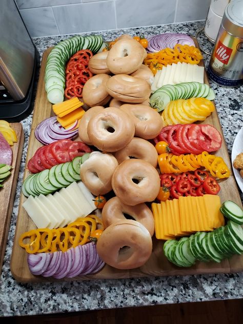 Bagel Station Brunch, Bagel Brunch Ideas, Morning Of Wedding Ideas Breakfast, Rainbow Brunch, Bagel Boards, Referral Ideas, Bagel Board, Bagel Brunch, Bagel Bar