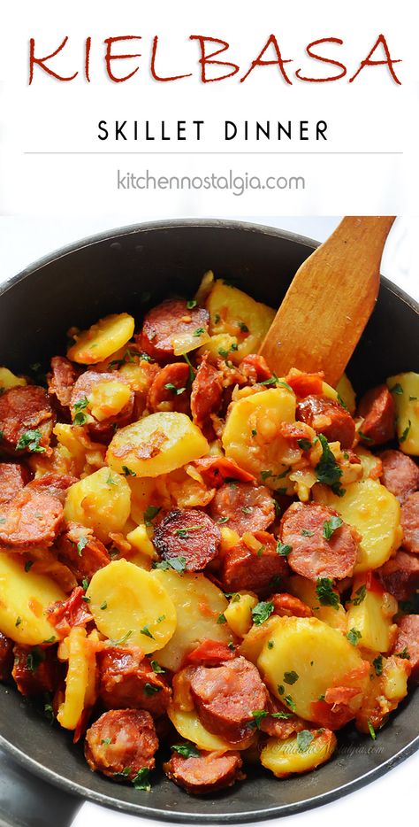 Dinner Recipes Kelbasa, Kielbasa And Potatoes Skillet, Kielbasa Skillet, Potato Skillet Dinner, Kielbasa And Potatoes, Potatoes Skillet, Smoked Sausage Recipes, Skillet Dinner Recipes, Kielbasa Recipes