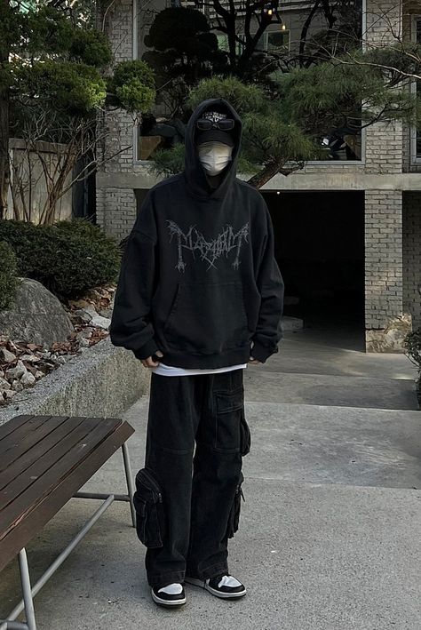 Baggy Black Hoodie Outfit, Baggy Black Outfit Men, Alt Hoodie Outfit, Goth Mens Fashion Street Style, Dark Outfits Men, Oversized Hoodie Outfit Men, Black Hoodie Outfit Men, Goth Mens Fashion, Hoodie Outfit Aesthetic