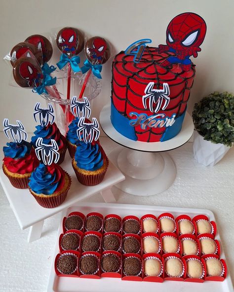 Homem Aranha 🕷 ❤️💙 #bolohomemaranha #homemaranha #festahomemaranha Spiderman Party Ideas, Spiderman Party, Boy Birthday Party Themes, Spiderman Cake, Mens Birthday Party, Spiderman Birthday, Superhero Birthday, Third Birthday, Boy Birthday Party