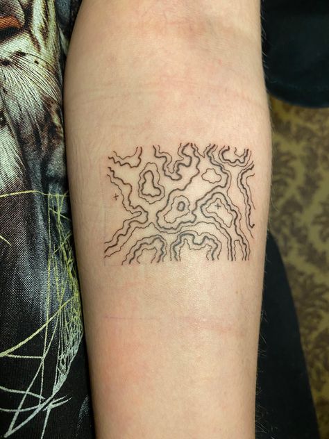 Minimalist Map Tattoo, Topo Lines Tattoo, Symetric Tattoo Aesthetic, Gis Tattoo, Mens Linework Tattoo, Environmental Science Tattoo, Topo Map Tattoo, Geography Tattoo Ideas, Geological Tattoo