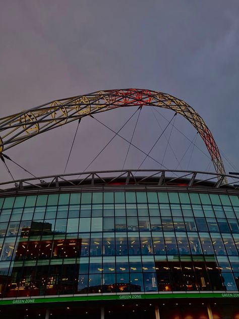 #london #wembley #stadium #aesthetic Stadium Wallpaper, Wembley Stadium, Madrid, Phone Wallpaper, England, London, Concert