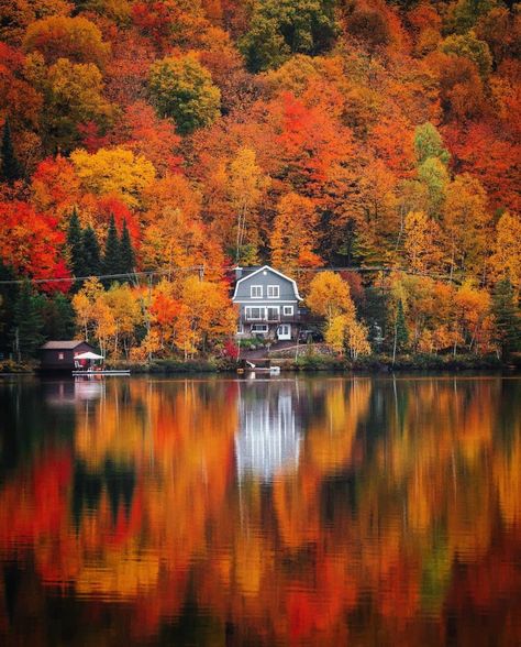 Quebec - Canada 🍁🍁🍁 . Pic by ✨@stevint✨ #bestplacestogo for a feature 🍁 Lake Winnipesaukee, Canada Photography, Take Better Photos, Autumn Scenery, Quebec Canada, Cool Landscapes, Canada Travel, America Travel, Landscape Photos