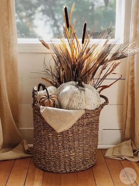 Make your entryway elegant and inviting with these fall decor ideas. Greet the season in style. Boho Dresser, Fall Basket, Fall Thanksgiving Decor, Fall Deco, Autumn Decorating, Farmhouse Fall Decor, Décor Boho, Fall Halloween Decor, Dresser Decor