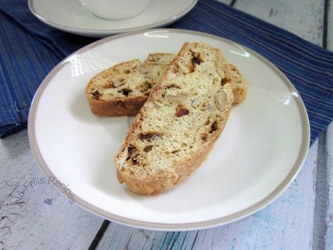 Walnut and Date Biscotti Walnut Biscotti, Date And Walnut, Biscotti Recipe, Italian Cookies, French Toast, Walnut, Easy Meals, Baking