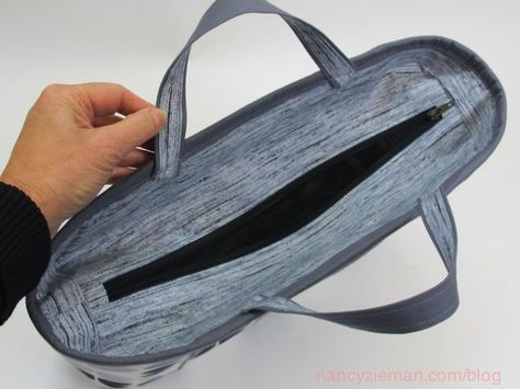 Recessed Zipper Tote Bag Tutorial, Sewing Projects Ideas, Recessed Zipper, Sewing Handbag, Sewing With Nancy, Tote Bag Pattern Free, Purse Trends, Nancy Zieman, Bag Pattern Free