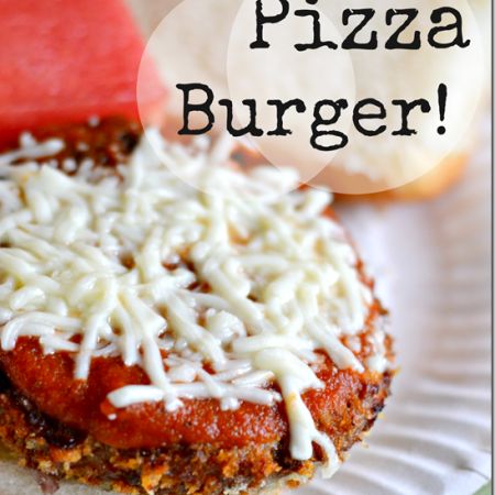 I like to cook my burgers in the oven with frozen hamburger patties. I created these Pizza Burgers and it was super big, fat, crunchy and juicy! YUM! Hamburger Patties Recipes, Frozen Hamburger Patties Recipes, Pizza Burgers Recipe, Homemade Hamburger Patties, Hamburger Recipes Patty, Hamburger Patty, Pizza Burger, Pizza Burgers, Pizza Sauce Homemade