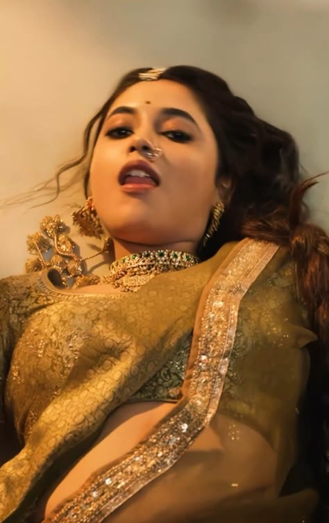 Priyanka Mohan Hot Reaction, Priya Mohan, Webseries Actress, Priyanka Arul Mohan, Priyanka Mohan, South Star, Hot Dresses Tight, Indian Photoshoot, Beautiful Dresses Short