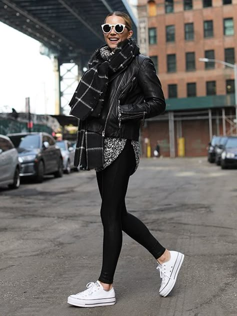 Winter Street Style Outfits, Italian Street Style, Rihanna Street Style, Winter Street Style, Gigi Hadid Street Style, European Street Style, Winter Mode Outfits, Kendall Jenner Street Style, Blair Eadie