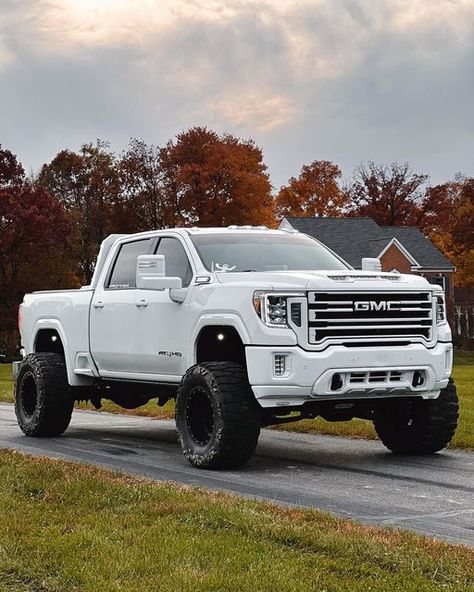 Cool Pickup Trucks, Cool Cars And Trucks, Jacked Up Chevy Trucks, Big Lifted Trucks, White Pickup Truck, White Trucks, Cars And Trucks, Truck Builds, White Gmc Truck