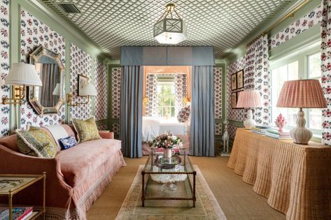 A Final Tour of the Kips Bay Decorator Show House Palm Beach - The Glam Pad Vinyl Fence Panels, The Shade Store, California Closets, Fence Panels, Architectural Digest, Second Floor, Palm Beach, House Tours, Great Rooms