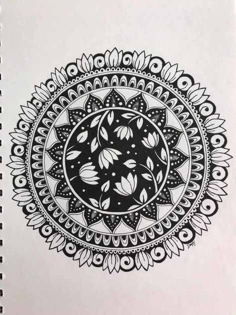 Diwali Mandala Art, Lotus Mandala Art, Lotus Mandala Design, Cloudy Moon, Lotus Drawing, Mandala Ideas, Lotus Flower Mandala, Easy Mandala, Pencil Drawings For Beginners