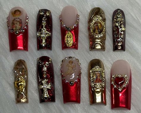 Santa Maria Nails, Victorian Goth Nails, Catholic Nail Art, Cathedral Nails, Medieval Nails, Sacred Heart Nails, Catholic Nails, Red And Gold Outfit, Rosary Nails