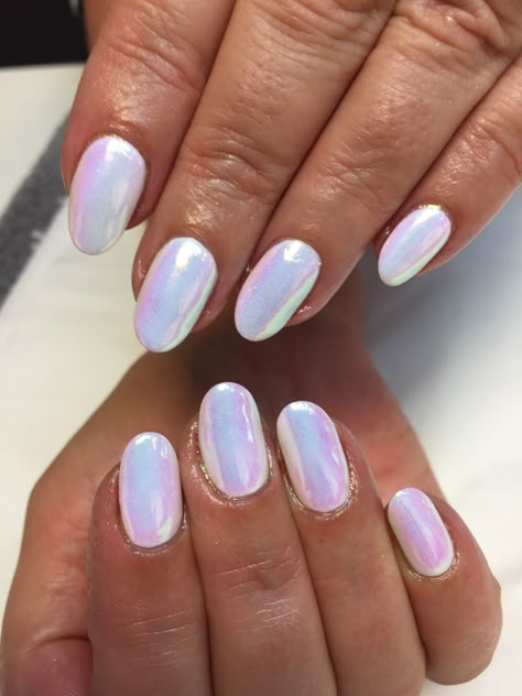 Opal Dipped Nails, Iridescent Powder Nails, Irredecent Nails White, Short Almond Iridescent Nails, White Irredentist Nails, White Iridescent Nails Acrylic, White Rainbow Chrome Nails, Opal Chrome Nails, White Opal Nails