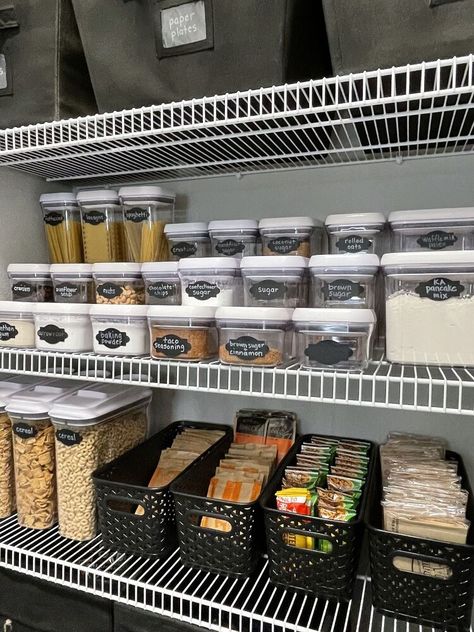 Do you store your food so you can easily find what you need? Can you make a grocery list with just a glance at your shelves?? If not, I can help! I have so many clever ways to help you organize your pantry!For more organization ideas from An Organized Season, click HERE! Don’t have a pantry?No worries, you can modify my tips if you store food on the shelves in your cabinets. We’ll start with an easy strategy to organize whatever space you have. Then, I’ll show you clever and inex… Kitchen Grain Storage, Cereal Storage Ideas, How To Organize Pantry Shelves, Container Store Pantry, Storing Cereal, Snack Pantry, Pantry Organization Ideas Shelves, Pantry Renovation, Home Decor Ideas Bedroom