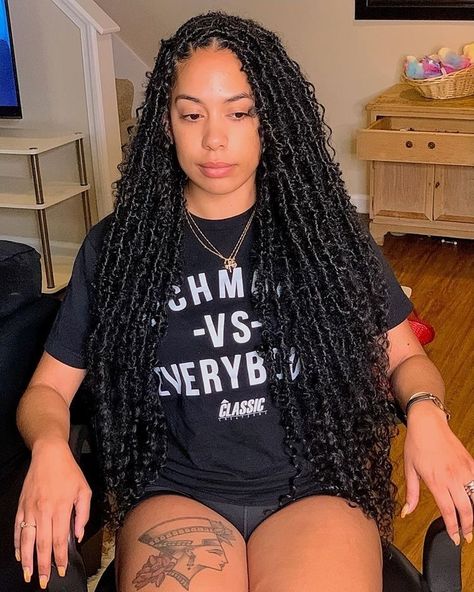 Soft Locs Crochet, Faux Locs Crochet Braids, Protective Style Braids, Faux Locs Crochet, Soft Locs, Twisted Hair, Locs Crochet, Faux Locs Hairstyles