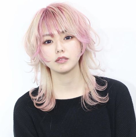 Dyed Hair Inspo For Black Hair, Male Jellyfish Haircut, Squid Haircut, Layered Jellyfish Haircut, Jellyfish Haircut Short, White And Red Hair, Jellyfish Hairstyle, Jellyfish Haircut, Harajuku Hair