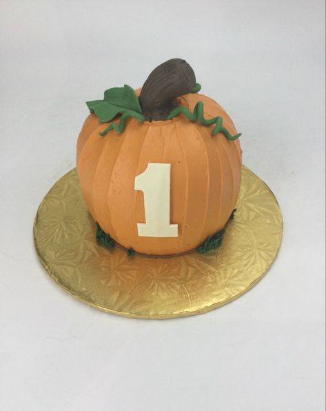 Pumpkin Shaped Cake 1st Birthday, Pumpkin Shaped Cake, Pumpkin Smash, Twins 1st Birthdays, Pumpkin Birthday, Birthday Themes For Boys, Shaped Cake, Pumpkin Theme, Pumpkin Cake