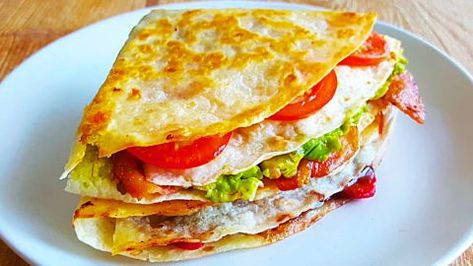 Tik Tok Tortilla Wrap Recipe | DIY Joy Projects and Crafts Ideas Recess Food Ideas School, Tik Tok Tortilla Wrap, Folded Sandwich Wrap, Tortillas Wraps Recipes, Tortilla Recipe Breakfast, How To Make Tortilla Wraps, Egg Wraps Tortilla, Breakfast Wraps Healthy, Tortilla Recipe Meals