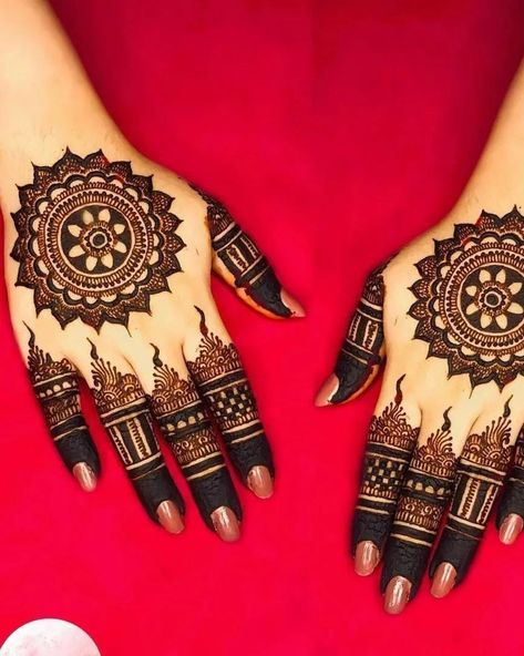 Mehndi Designs Simple Full Hand, Simple Mehndi Design Front Hand, Mehndi Design Simple Back, Mehndi Design Simple Back Hand, Back Mehndi Design, Stylish Back Hand Mehndi, Mandala Mehndi, Kashee's Mehndi Designs, Back Hand Mehndi Design