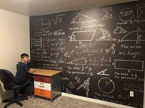 Chalkboard math mural on my nerd’s wall Maths Wall Decoration Ideas, Math Bedroom, Math Mural, Wallpaper For Room Wall, Chemistry Drawing, Math Wall, Nerd Room, Teaching Mathematics, Chalkboard Decor