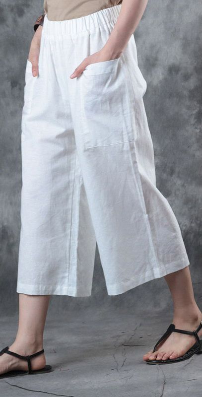 7a6a74cbe87bc60030a4bd041dd47b78desc40735594ri Women Linen Pants, Cotton Pants Women, Womens Pants Design, White Crop Pants, Cotton Linen Pants, Salwar Kamiz, Linen Fashion, Pants Women Fashion, Stylish Pants