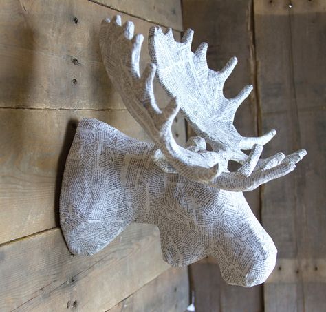 moose head! Animal Head Sculpture, Hand Fans Diy, Paper Mache Animal Head, Paper Bouquet Diy, Diy Christmas Paper, Paper Cube, Paper Star Lanterns, Paper Mache Projects, Moose Head