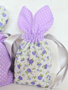 Syprosjekter For Nybegynnere, Diy Treat Bag, Easter Treat Bags, Easter Gift Bags, Bunny Treats, Easter Bags, Bunny Bags, Diy Treats, Easter Projects