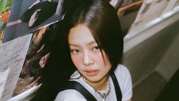 Karina - Search / X Jennie Cute Pics, Blackpink Jennie Cute, Jennie Cute, Gacha Memes, Korean History, Cute Pics, Vogue Korea, Korean Language, Korean Street Fashion