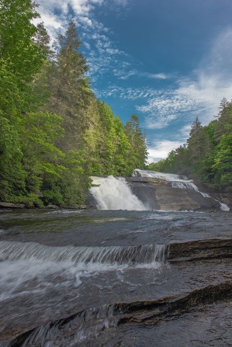 Triple Falls, Dupont State Park, North Carolina. Earth Scenery, Carolina Girls, Nc Waterfalls, Waterfall Scenery, Southern Travel, Carolina Mountains, North Carolina Mountains, Waterfall Photography, Beach Camping