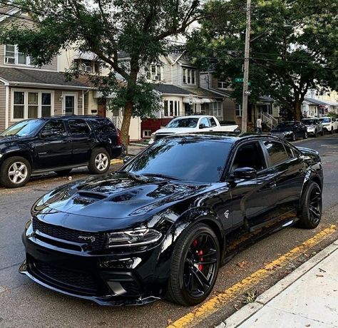 Black Dodge Charger, Dodge Charger Srt Hellcat, Tmax Yamaha, Black Charger, Serie Bmw, Dodge Charger Hellcat, Charger Srt Hellcat, Dodge Srt, Dodge Charger Srt