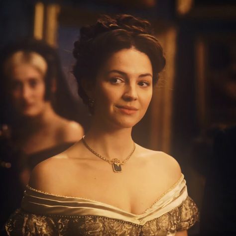 Steampunk Hairstyles, Regency Era Fashion, Royal Ball, Costume Drama, Daughters Of The King, Regency Era, Emily Dickinson, Hailee Steinfeld, Historical Characters