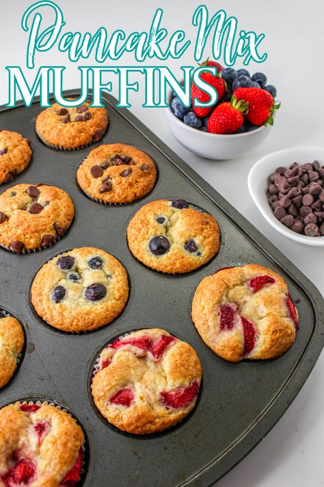 Pancake Mix Muffins are a yummy breakfast for busy on-the-go families. This recipe makes it easy for everyone to have their favorite flavor without a lot of fuss (or a stop at the drive-thru!) via @jugglingactmama Pancake Mix Muffins, Jumbo Muffins, Muffin Batter, Tasty Pancakes, Pancake Mix, Drive Thru, Pancake Batter, Mini Muffins, Juggling