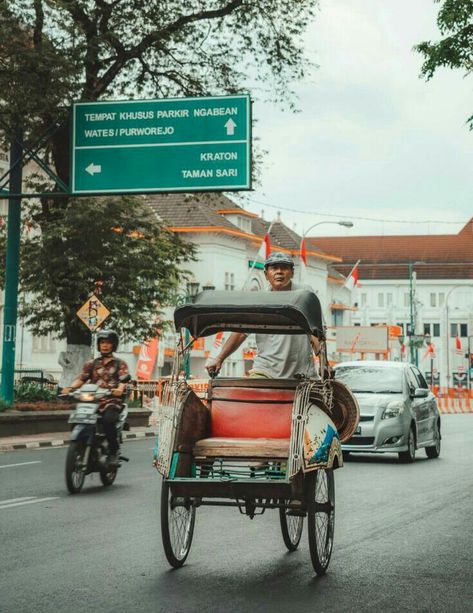 Street Photography Model, Borobudur Temple, Komodo Island, Art Village, Marcel Proust, Cool Cafe, Most Beautiful Beaches, Street Photo, Story Instagram