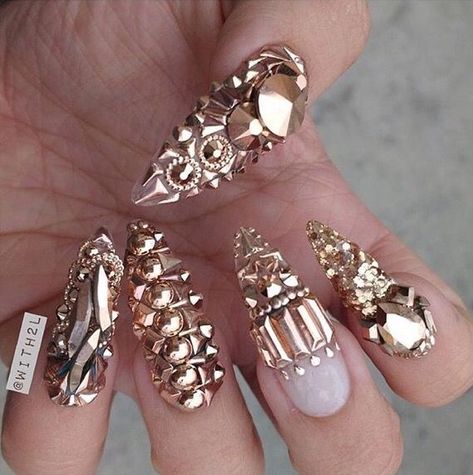 Summer Chic: Transform Your Nails with Stunning Coffin Shaped Nail Art for Beginners Do It Yourself Nails, Almond Nail, Hot Nails, Fabulous Nails, Beautiful Nail Art, Bling Nails, Fancy Nails, Dope Nails, Creative Nails