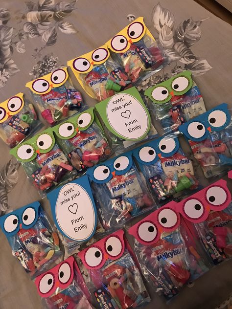 Children's Day Gifts For Students, Owl Miss You, Daycare Gifts, Summer Camp Activities, Leaving Presents, Eyfs Activities, Kids Daycare, Children's Day Gift, Gifts For Children