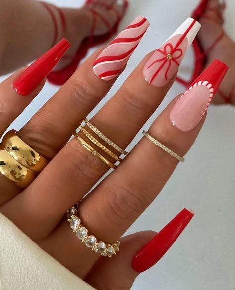 Red Christmas Nails, Cute Christmas Nails, Christmas Nails Easy, Christmas Gel Nails, Christmas Nails Acrylic, Nail Swag, Xmas Nails, Christmas Nail Designs, Luxury Nails