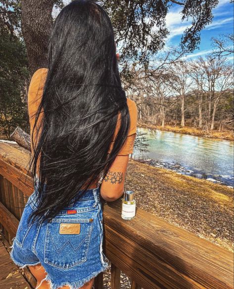 Black Hair Western Fashion, Black Hair Cowgirl Aesthetic, Black Hair Country Girl, Black Hair Outfit Ideas, Crown Inspiration, Western Hair, Black Hair Aesthetic, Competition Hair, Black Hair Blue Eyes