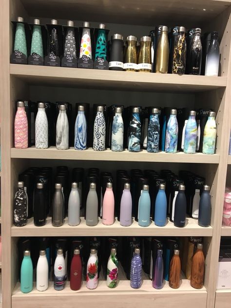 Water Bottle Collection, Swell Water Bottle, Swell Bottle, Trendy Water Bottles, Bottle Collection, Flask Bottle, Metal Water Bottle, Cute Water Bottles, Best Water Bottle