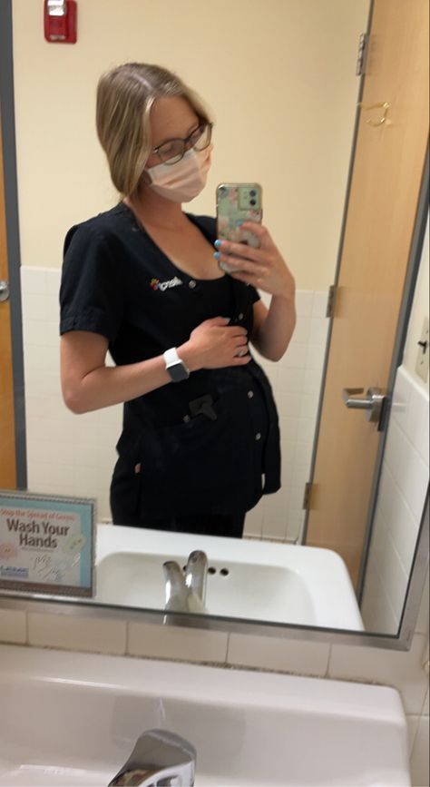 Pregnant Nurse Aesthetic, Pregnant Scrubs, Pregnant In Scrubs, Maternity Scrub Outfits, Pregnant Nurse, Maternity Work Clothes, Maternity Scrubs, Nurse Aesthetic, Scrubs Outfit