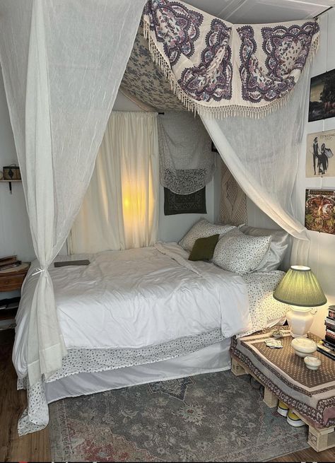 Long Attic Bedroom Ideas, Homemade Bed Canopy, Homemade Canopy For Bed, Canapes Bed Ideas, Fabric Over Bed, Day Bed Aesthetic, Bed Canopy Aesthetic, Diy Canopy Bed Ideas, Beds With Curtains