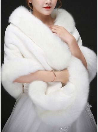 Fluffy Shawl, White Shawl, Girls Dresses Online, Wedding Jacket, Fur Shawl, Wedding Wraps, Wedding Shawl, Bride Accessories, Hair Vine