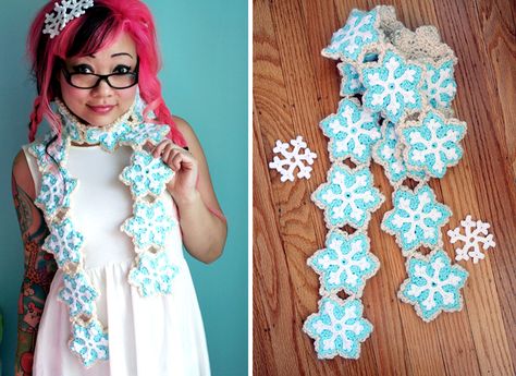 Free Crochet Pattern at Michaels.com: Snowflake Sugar Cookie Scarf Snowflake Sugar Cookie, Crochet Cookie, Yarn Clothing, Bunting Crochet, Twinkie Chan, Snowflake Sugar Cookies, Snowflake Sugar, Crochet Cowls, Crochet Bunting