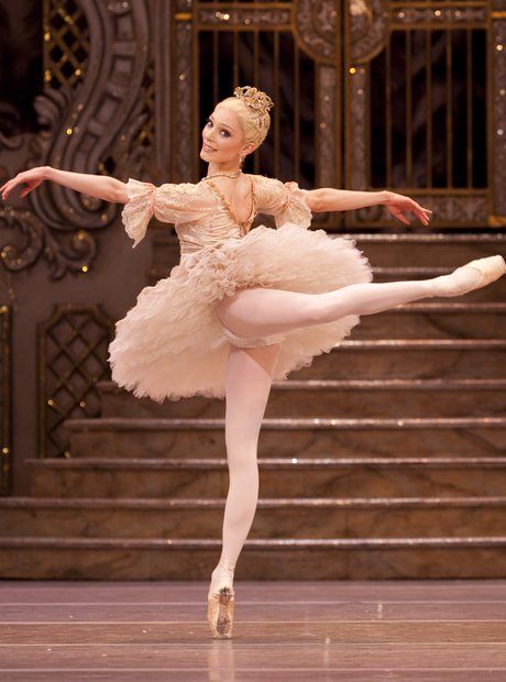 Sarah Lamb, Grand Prince, Ballet Pictures, Chloe Lukasiak, Ballet Beauty, Ballet Poses, Boris Vallejo, Ballet Inspiration, The Ballerina