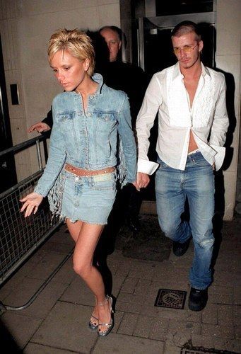 Posh And Becks, David Beckham Style, Victoria And David, Victoria Beckham Outfits, David And Victoria Beckham, Victoria Beckham Style, Posh Spice, All Black Looks, All Jeans