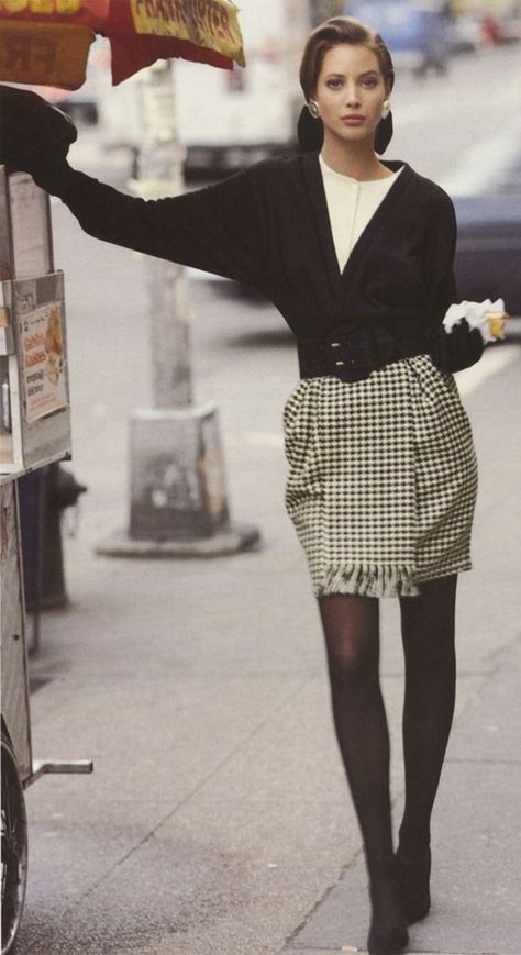 Vintage Fashion 90's Supermodels, 60s Outfits, 80s Fashion Trends, Timeless Outfits, 1990s Fashion, 1980s Fashion, Outfit Trends, Mode Inspo, 60s Fashion