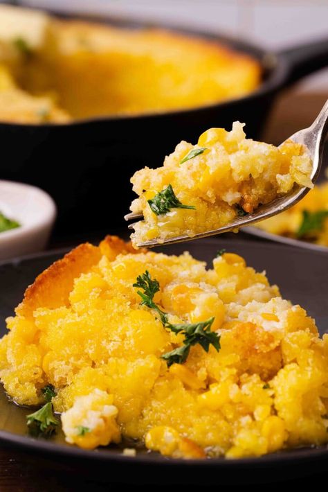 Jiffy Creamed Corn Sweet Cornbread Crockpot Holiday Recipes, Moist Baked Chicken, Creamed Corn Cornbread, Jiffy Recipes, Southern Cornbread Recipe, Jiffy Cornbread Recipes, Best Cornbread Recipe, Cake Mix Cookie, Cornbread Recipes