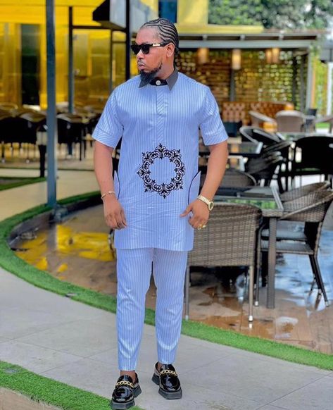 Female Senator Wears, Senator Styles For Men, Cap Men Fashion, Senator Styles, Senator Wears, Cracked Wallpaper, African Wear Styles For Men, African Attire For Men, Pinterest Images